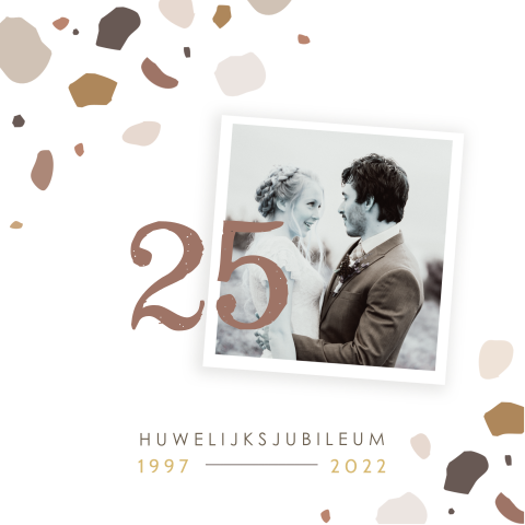 Uitnodiging 25 jaar getrouwd met foto en aardse tinten