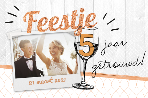 Jubileum Kaart 5 jaar getrouwd - Hout en polaroid