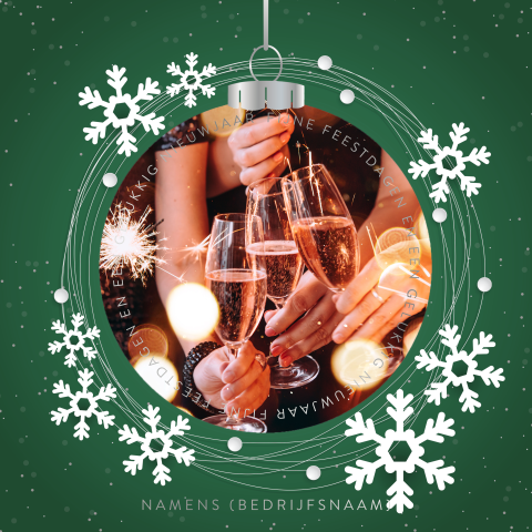 Groene kerstkaart met zilverfolie en eigen foto