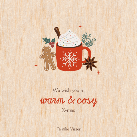 Houten kerstkaart met chocolademelk en gingerbread mannetje