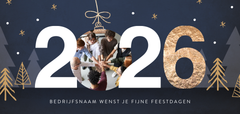 Donkerblauwe kerstkaart met 2026 en eigen foto