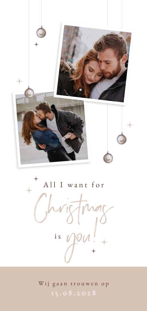 Verlovings kerstkaart met eigen foto en kerstballen