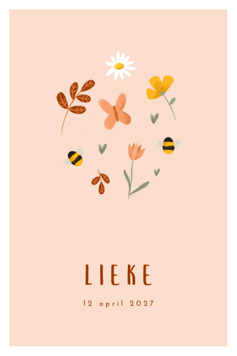 Zalmroze lente geboortekaartje met bloemetjes en vlinder