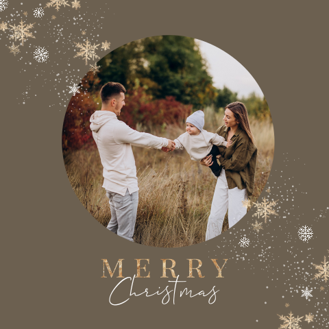 Bruine kerstkaart met ronde foto en sterren