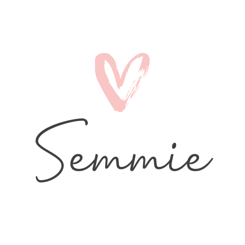 Sluitsticker met roze hartje en sierlijke naam