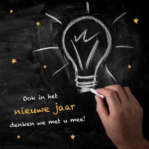 Krijtbord kerstkaart met getekende lamp