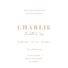 Zalmkleurig geboortekaartje met schommelend silhouet meisje en boom