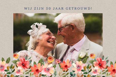Uitnodiging 50 jaar getrouwd met foto en bloemen