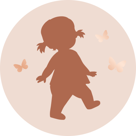 Roze sluitsticker met meisje en roségoudfolie vlindertjes