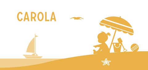 Geboortekaartje meisje onder parasol in zomer op strand