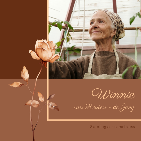 Rouwkaart vrouw met foto en koperkleurige bloemillustratie