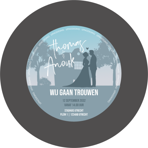 Ronde trouwkaart blauw bruidspaar stans