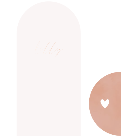 Wit met roze geboortekaartje met roze label met hartje