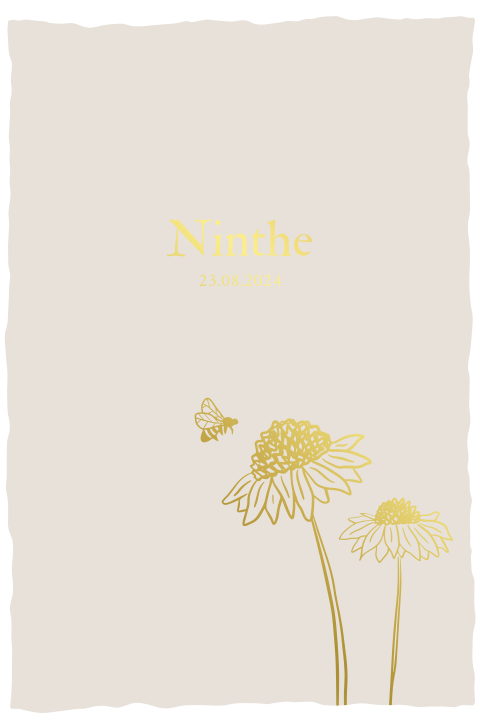 Lief geboortekaartje met scheprand, bloemen en een bijtje