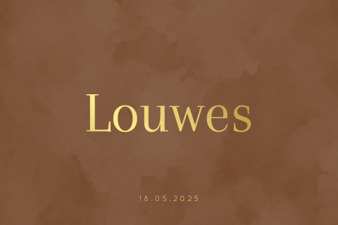 Bruin geboortekaartje met waterverf en goudfolie