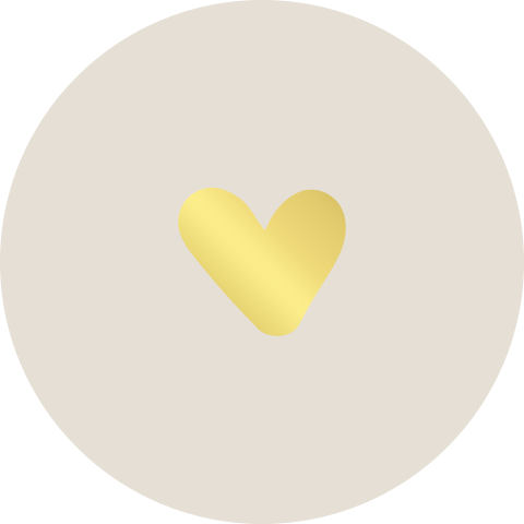 Beige sluitzegel met hartje (per vel, 25 stickers op één vel)