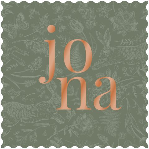 Groen geboortekaartje met golfrand, konijnen en bloemen