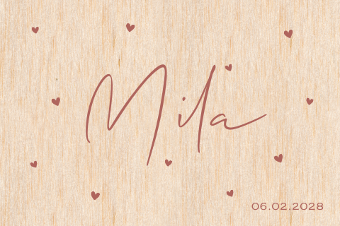 Geboortekaartje hout met naam en hartjes