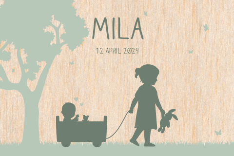 Houten geboortekaartje met silhouet van grote zus en baby