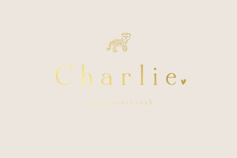 Minimalistisch beige geboortekaartje panter luipaard hartje goudfolie