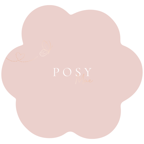 Lief geboortekaartje in bloemvorm beige met vlinder