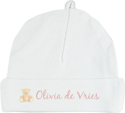 Lief babymutsje met zittende beer en naam