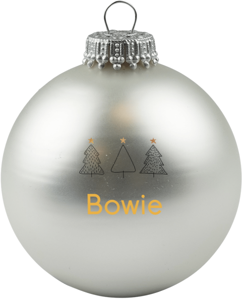 Kerstbal met naam en kerstboompjes met sterretjes