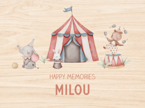 Vrolijke houten memorybox met circus thema en naam