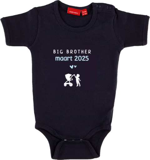 Lief rompertje met geboorteaankondiging en hartjes