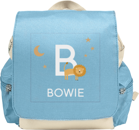 Avontuurlijke rugzak met initiaal en leeuw