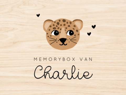 Stoere memorybox met panter, hartjes en naam