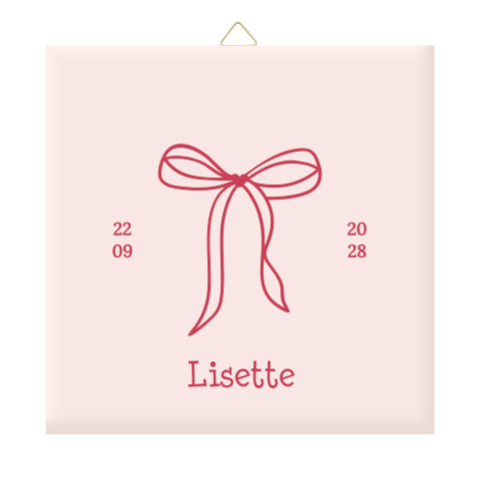 Lief roze geboortetegeltje met strikje en naam