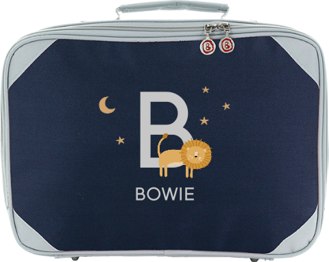 Koffertje met naam en initaal met leeuw