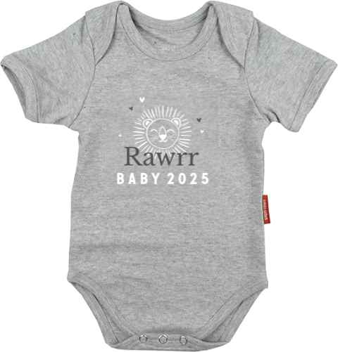 Zwangerschapsaankondiging rompertje met naam en leeuwtje