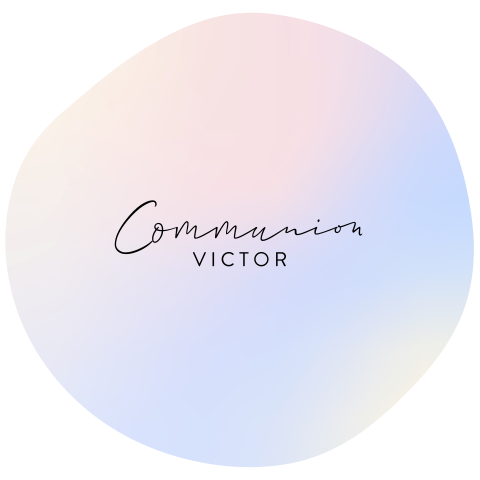 Faire-part communion forme originale avec fond en holographie