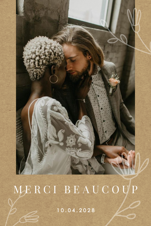 Carte de remerciement aspect kraft avec esquisses de feuilles