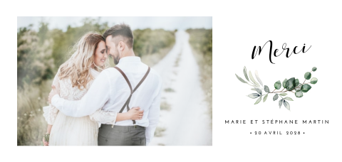 Carte de remerciement avec des feuilles et une photo