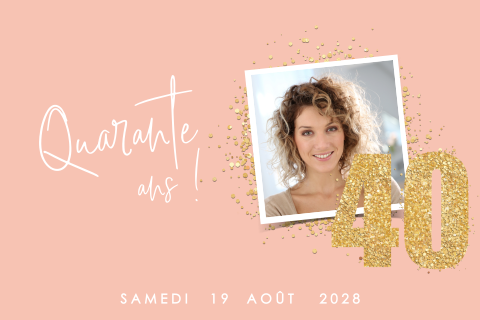 Carte d'invitation pour les 40 ans sur fond rose pâle avec paillettes