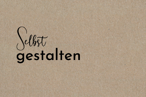 Véritable invitation en papier kraft pliée en format paysage à gauche.