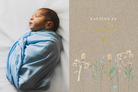 Faire-part de baptême avec des fleurs des champs sur impression kraft