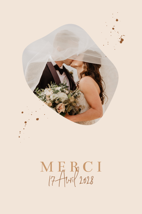 Carte de remerciement artistique avec esquisse de feuilles