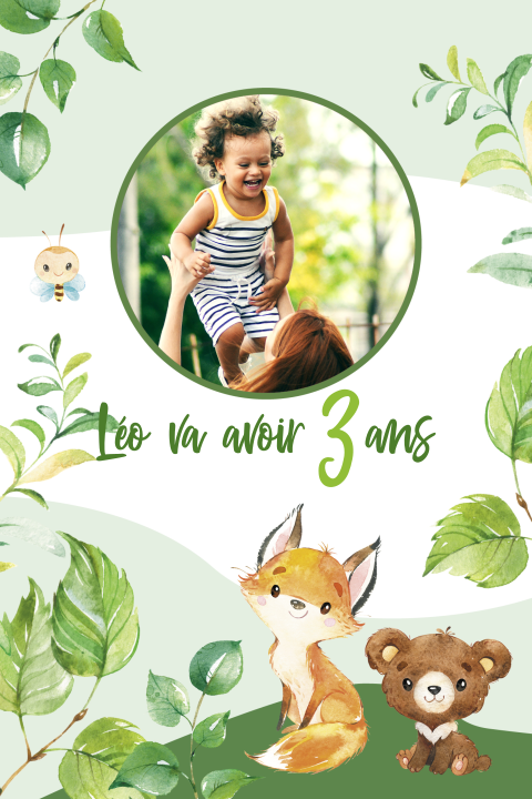 Carte d'invitation avec des feuillages et des petits animaux
