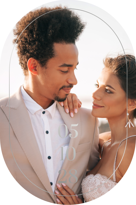 Carte de remerciement avec des fleurs et une écriture décorative