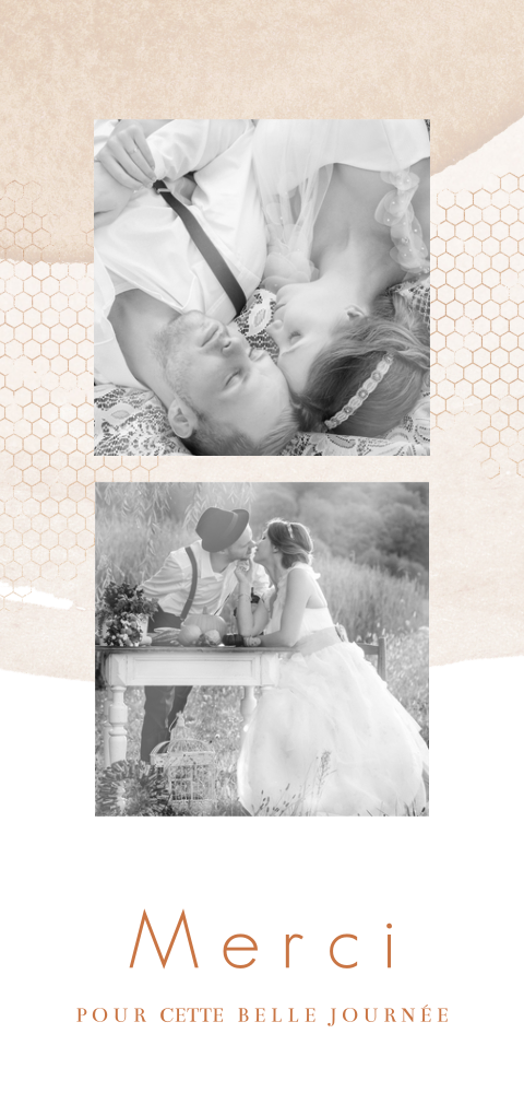 Remerciements de mariage avec initiales en cercle en fleurs séchées