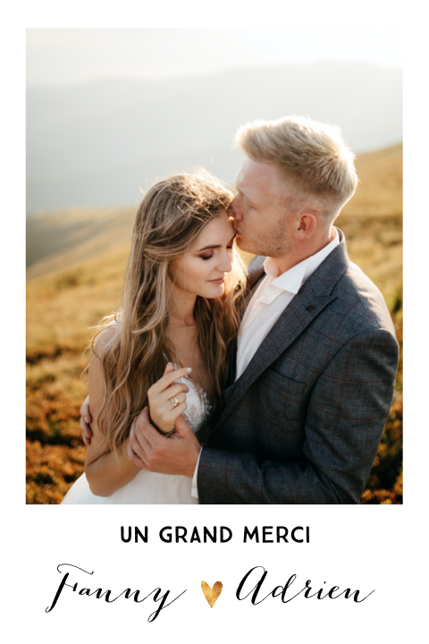 Carte de remerciement avec un aspect polaroid et une belle typographie