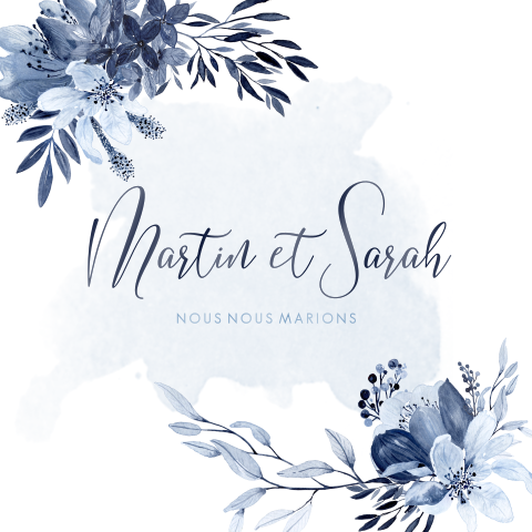 Faire-part avec fleurs bleues romantiques et noms des mariés en vernis