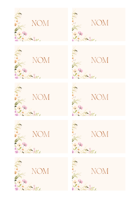 Marque-place thème floral et noms en vernis