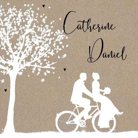 Faire-part papier kraft avec un couple sur un vélo