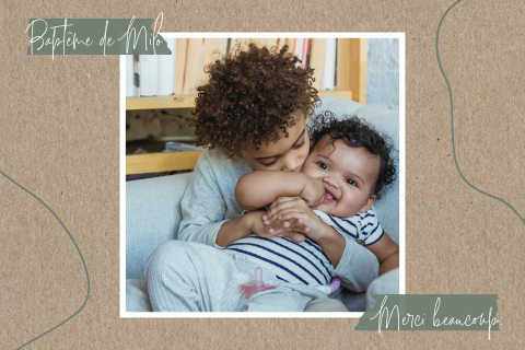 Carte de remerciement baptême avec lignes en vert foncé sur fond brun