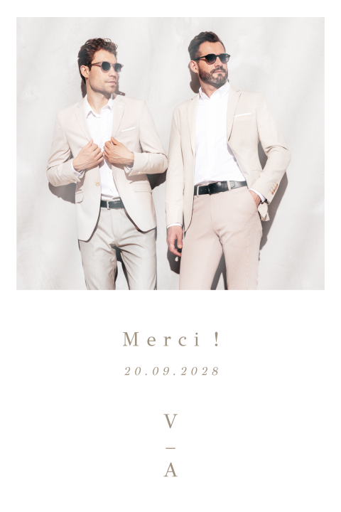 Carte de remerciement moderne avec photo et initiales